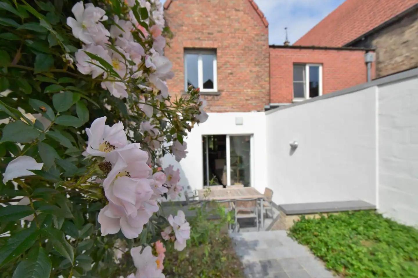 Brugse Charme Huis Met Tuin Aan Het Water 8P Brügge Exterior foto